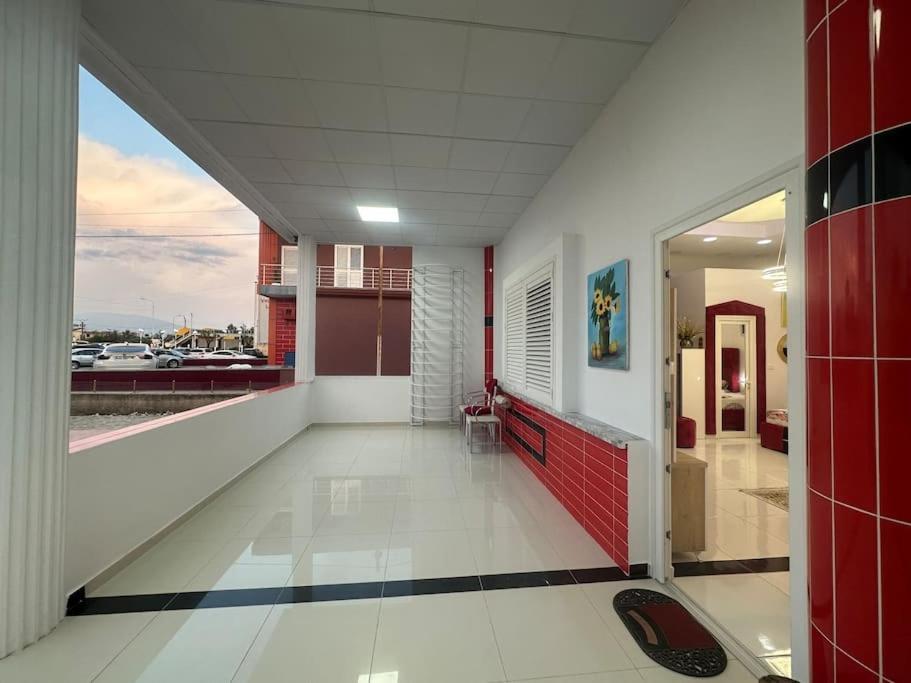 Studio Near Tirana Airport 2- Self Check-In Free Parking Apartment Valias Luaran gambar