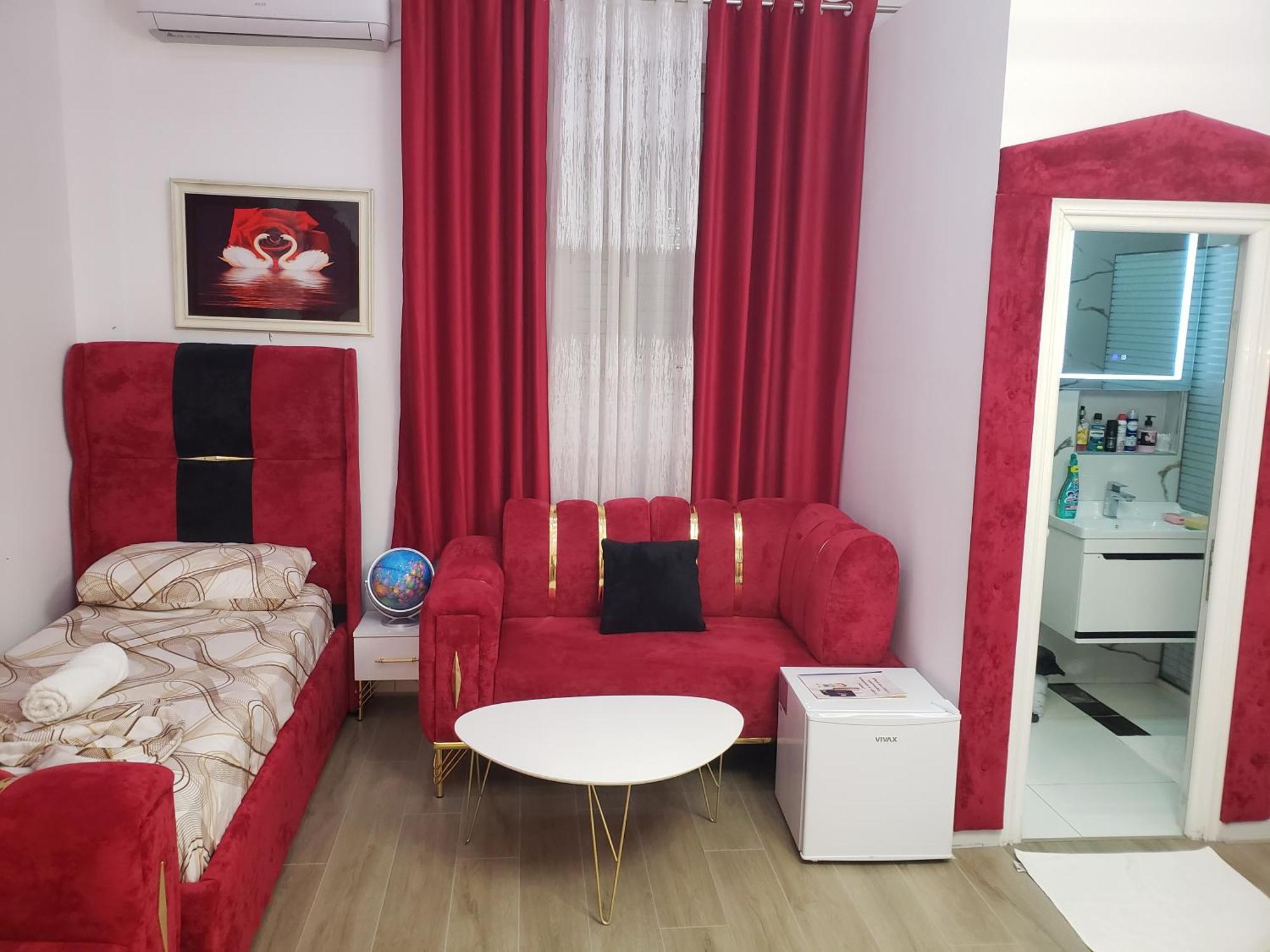 Studio Near Tirana Airport 2- Self Check-In Free Parking Apartment Valias Luaran gambar